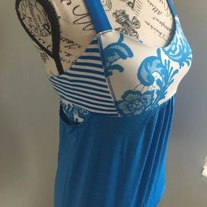 Luluemon athletica tank with built in sports bra 4